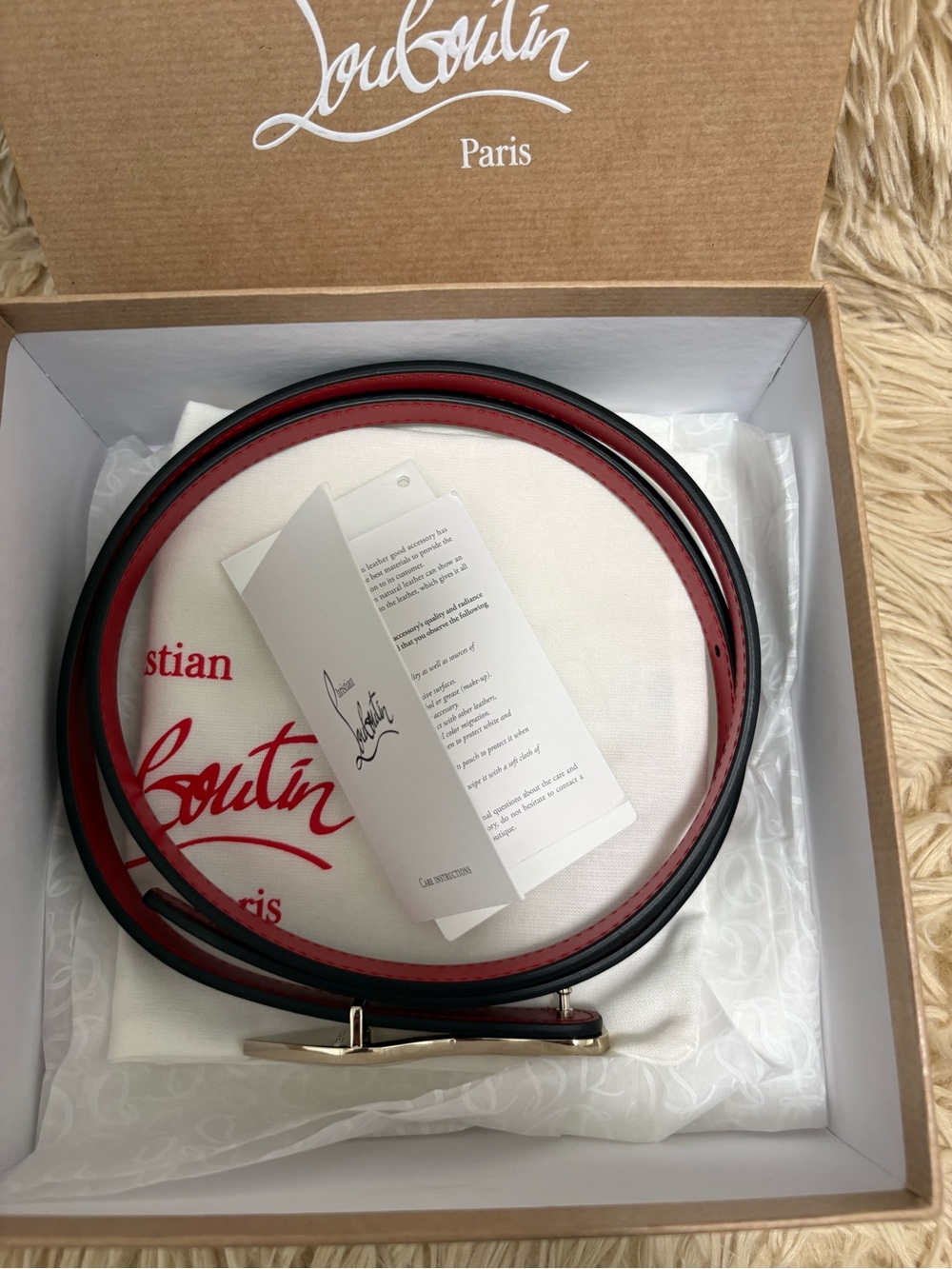 Christian Louboutin Bettina Belt - Smooth Calf Leather
Reversible Black OR Red - Picture 11 of 14